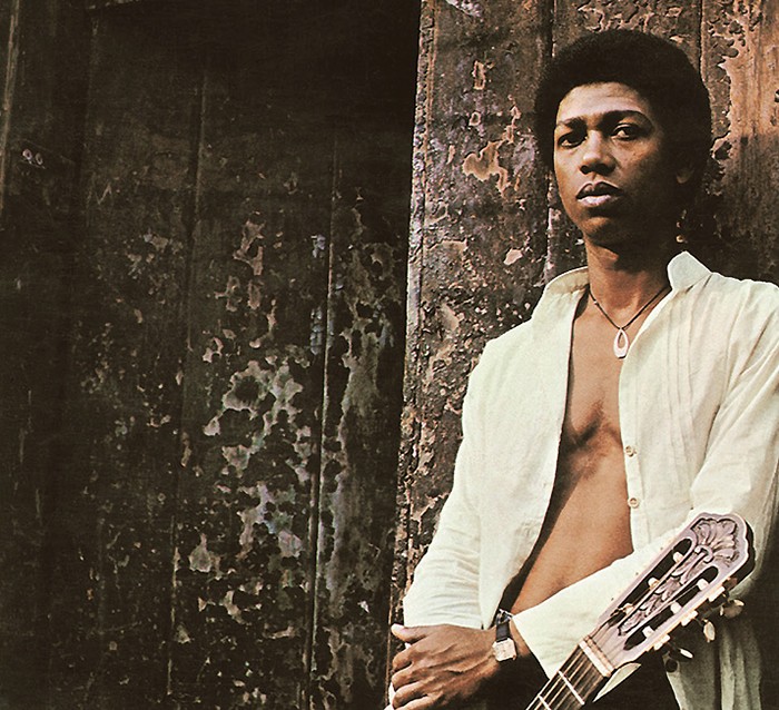 Primeiro álbum de Djavan faz 50 anos como retrato perene, mas incompleto, do cancioneiro singular do compositor