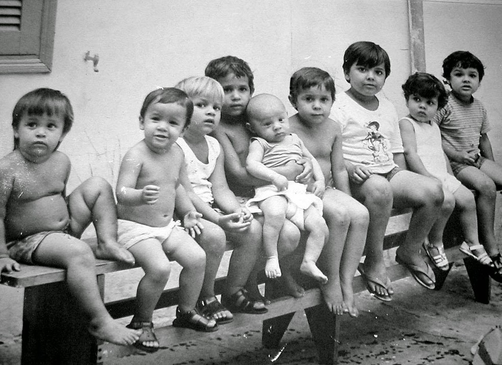 Primos da família Castro reunídos na páscoa de 1973 — Foto: Arquivo pessoal