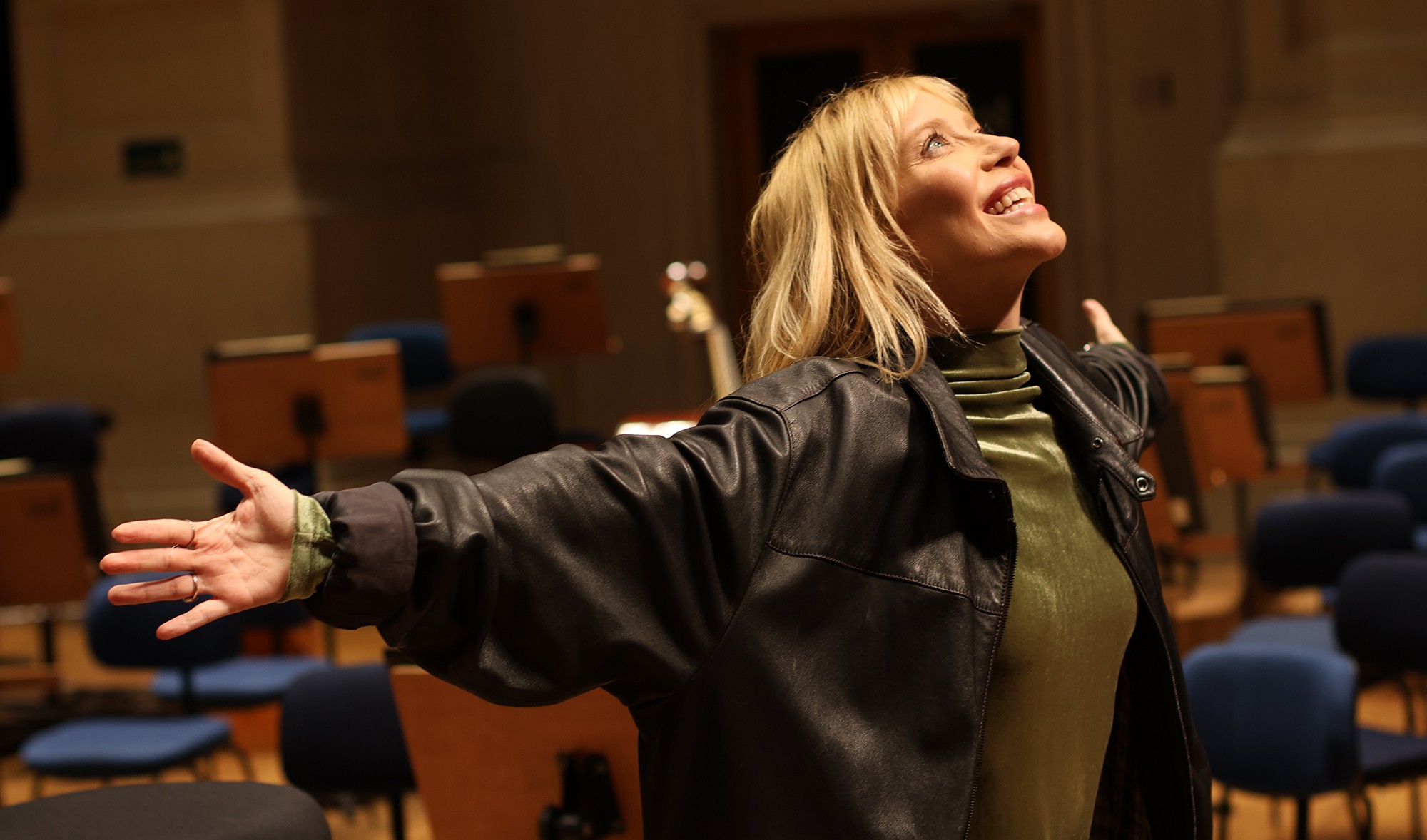 Luiza Possi grava álbum audiovisual em São Paulo em show de músicas cristãs que terá orquestra, coro e Eli Soares