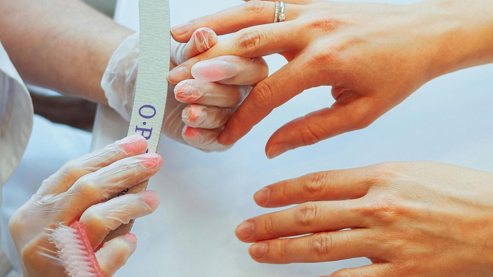 Programa abre 420 vagas para capacitação profissional de mulheres no DF; veja como se inscrever