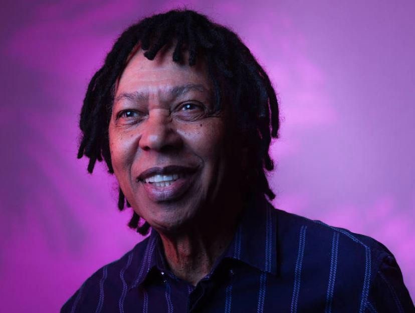 Uma noite com (a música de) Djavan na trilha ao vivo de bar do Rio de Janeiro