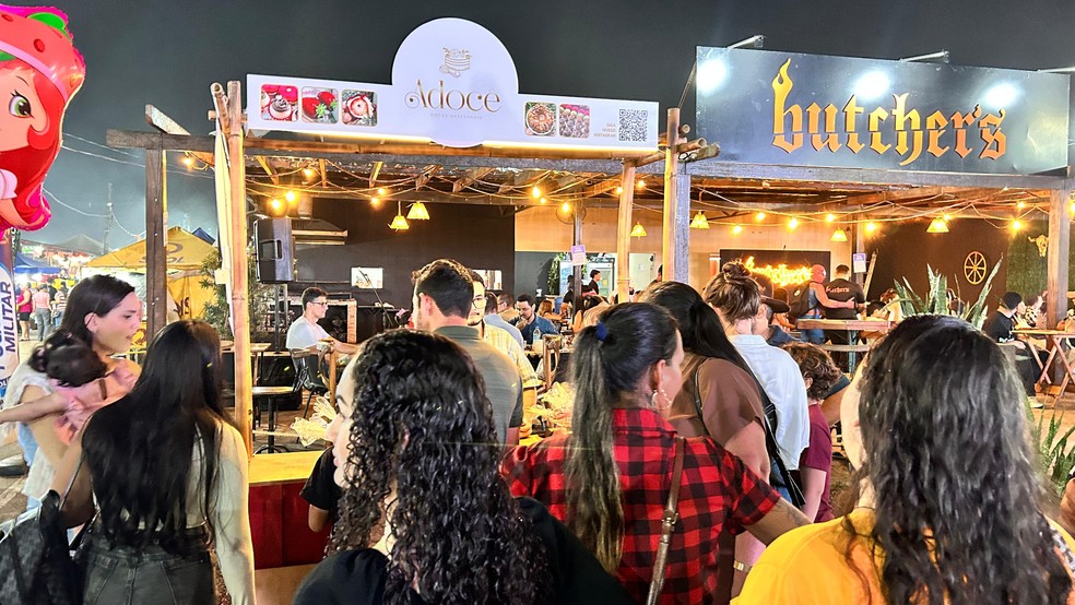 Barraca do morango do amor faz sucesso na Expoacre 2025 — Foto: Jhenyfer de Souza/g1