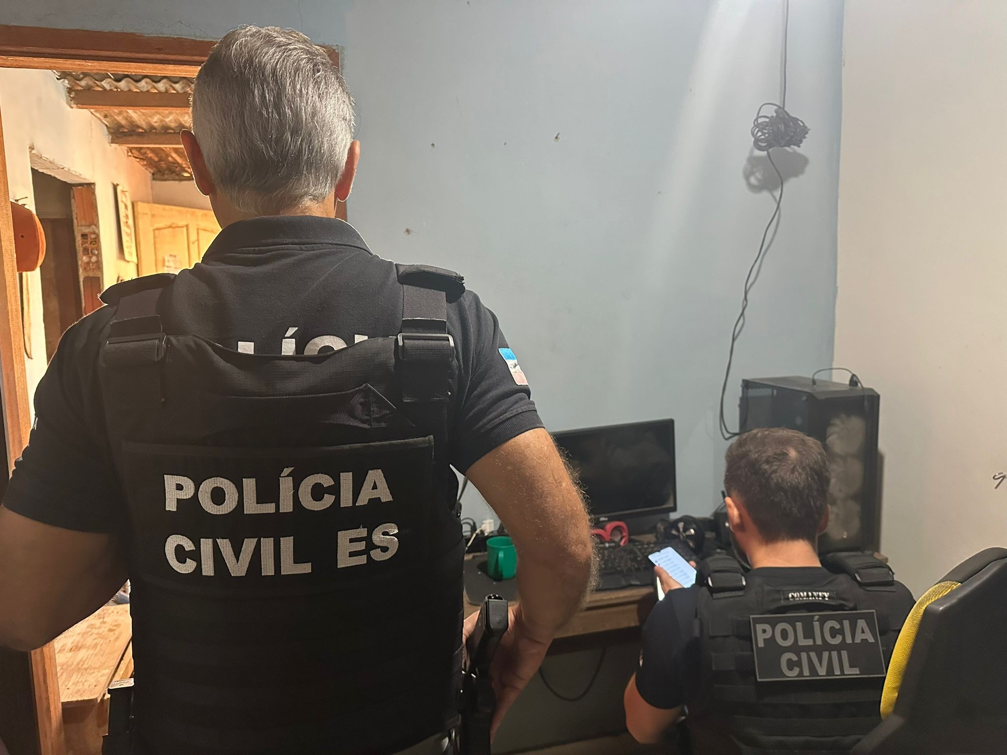 Polícia cumpre mandados contra exploração sexual de crianças e adolescentes na internet em 13 estados brasileiros