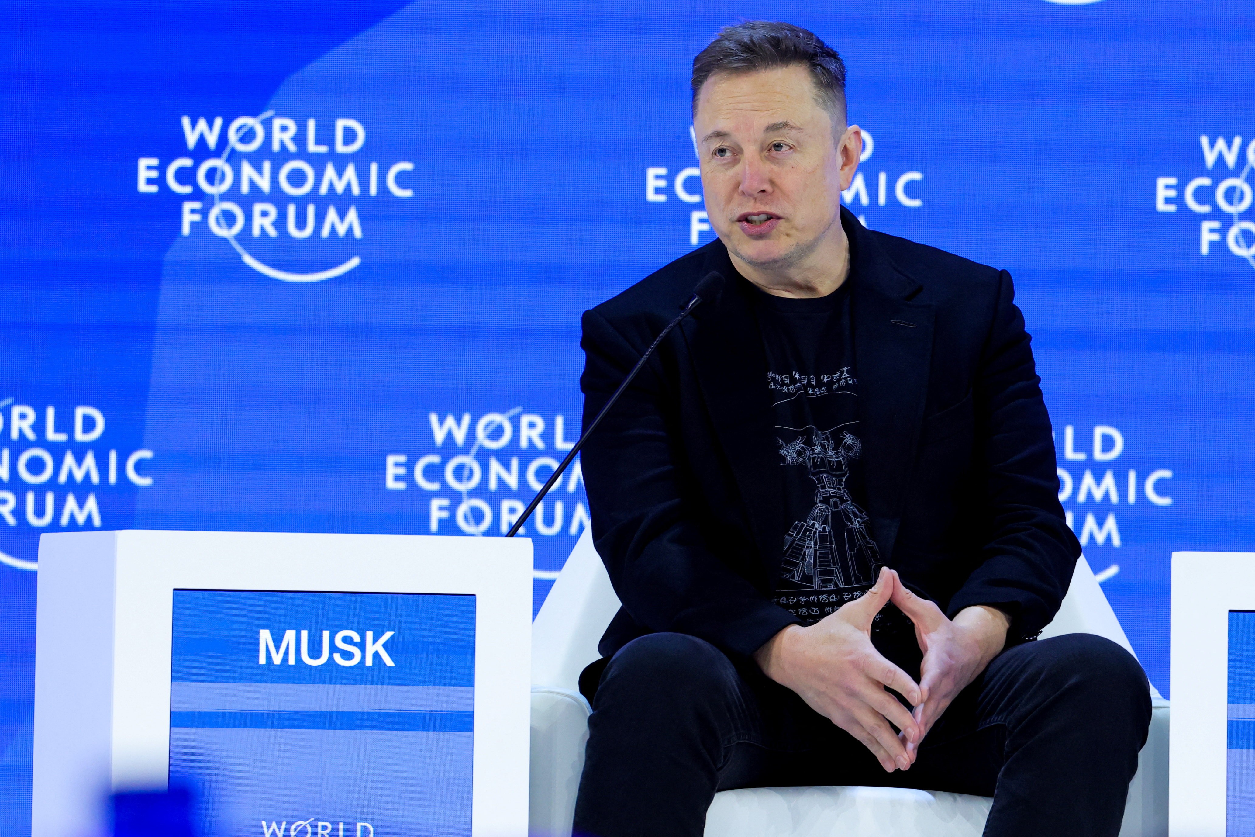 Musk diz que robôs da Tesla serão vendidos a partir de 2027 e que todos terão um robô humanoide no futuro