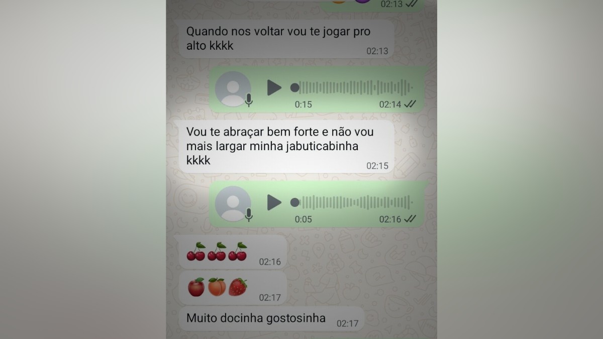 Mãe descobre mensagens de monitor de escola de 60 anos para filha criança e denuncia suspeita de assédio no RS