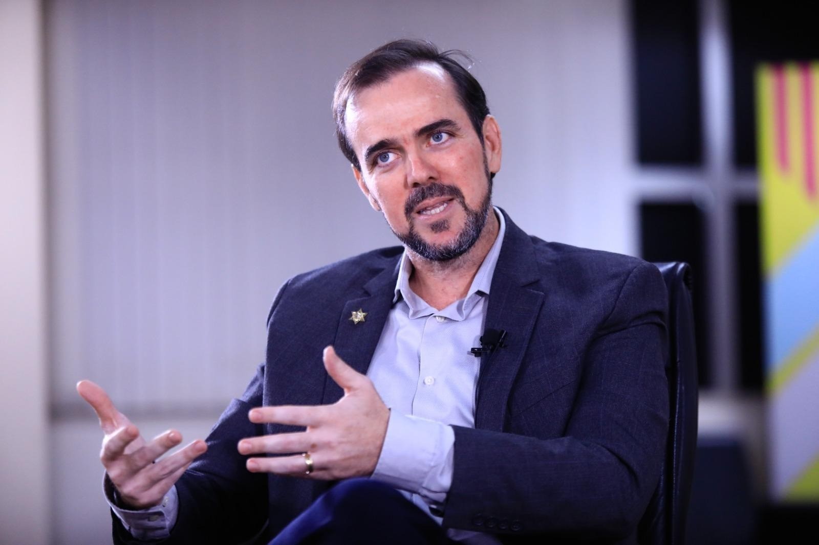 Gustavo Mendanha, candidato ao Senado, é entrevistado no Bom Dia Goiás