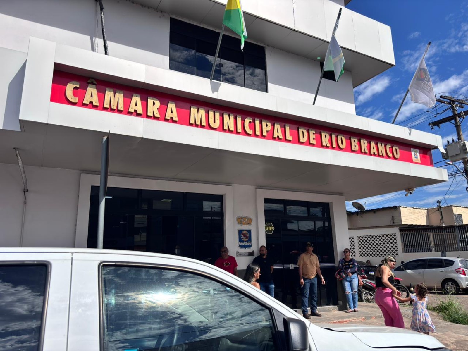 PL que prevê reajuste de 5% a servidores da Câmara de Vereadores de Rio Branco é aprovado