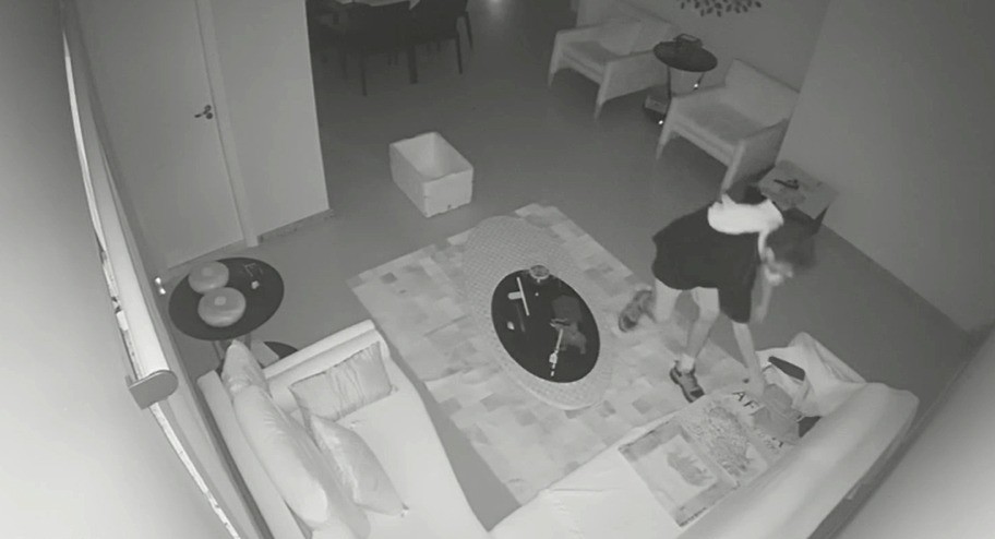 Dois homens invadem casa em MG e deixam prejuízo de R$ 15 mil