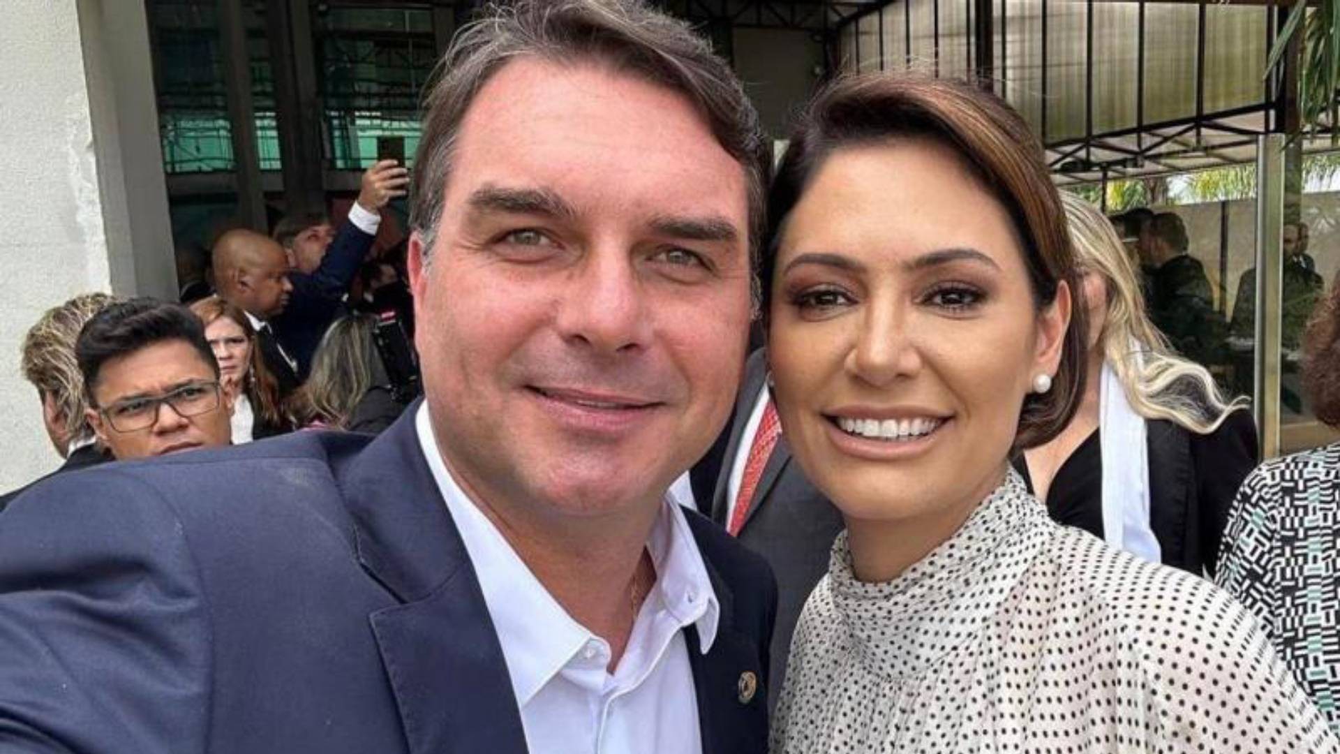 Quem é quem na confusão que gerou racha entre Michelle e Flávio Bolsonaro