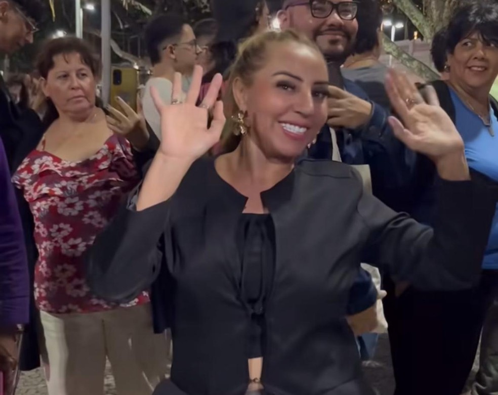 ‘Lady Gaga de Manaus’ vira atração entre fãs que aguardam show da cantora em Copacabana. — Foto: Reprodução/Redes Sociais