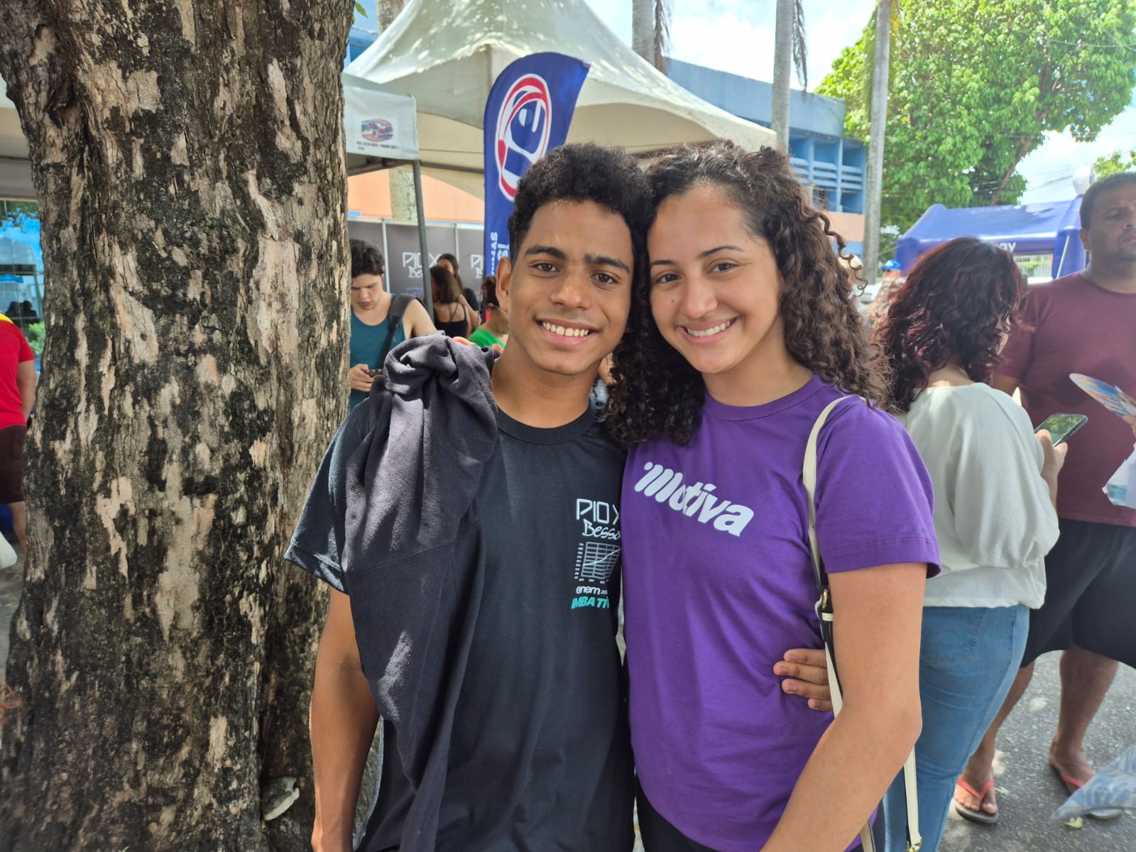 Enem 2025: casal de namorados que estudaram juntos fazem prova pela primeira vez