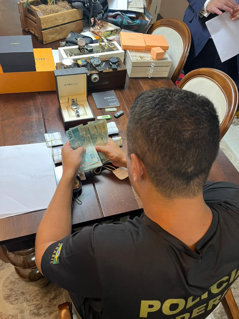 Polícia apreendeu dinheiro em Botafogo — Foto: Divulgação/Polícia Federal
