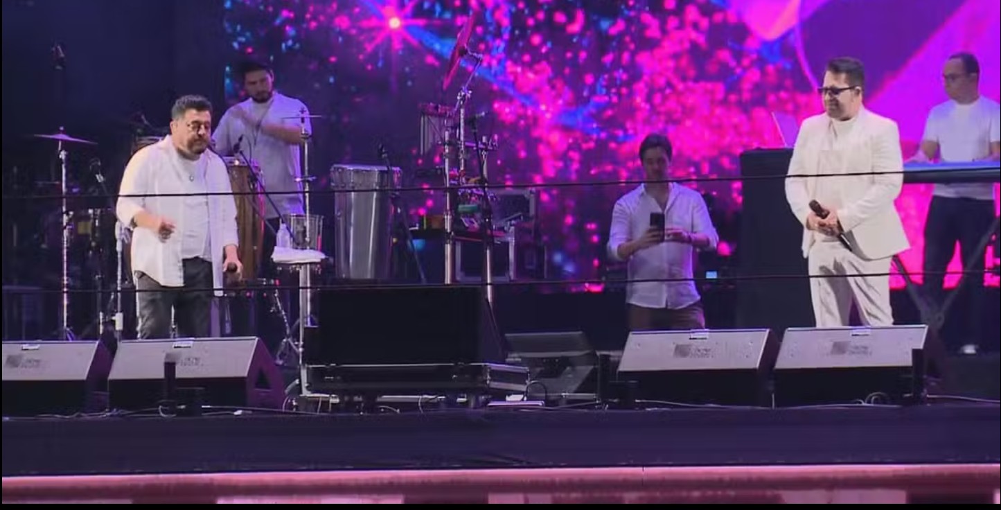 Ano Novo 2025: veja FOTOS e VÍDEOS das festas de réveillon pelo Brasil