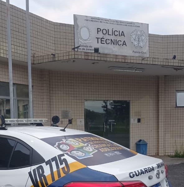 Mãe é presa suspeita de agredir a filha em Volta Redonda