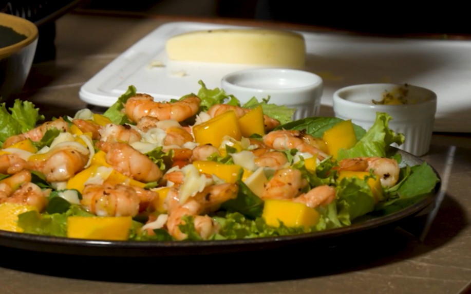 Salada crocante de folhas: aprenda a receita no Chef JPB
