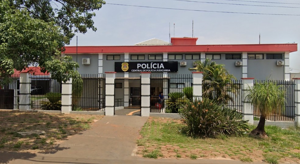 2 de 2
Homem foi preso em flagrante e encaminhado para a Central de Pol&iacute;cia Judici&aacute;ria (CPJ) de Santa Cruz do Rio Pardo (SP) &mdash; Foto: Google Maps/Reprodu&ccedil;&atilde;o