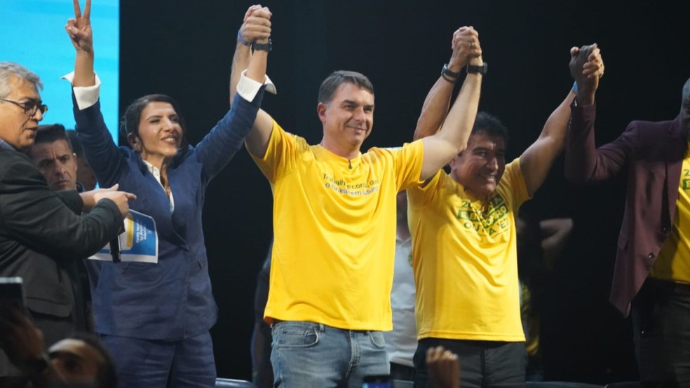 Após decisão sobre prisão domiciliar de Bolsonaro, Flávio chama Moraes de "sem alma" em evento do PL no Espírito Santo — Foto: Fernando Madeira/Rede Gazeta