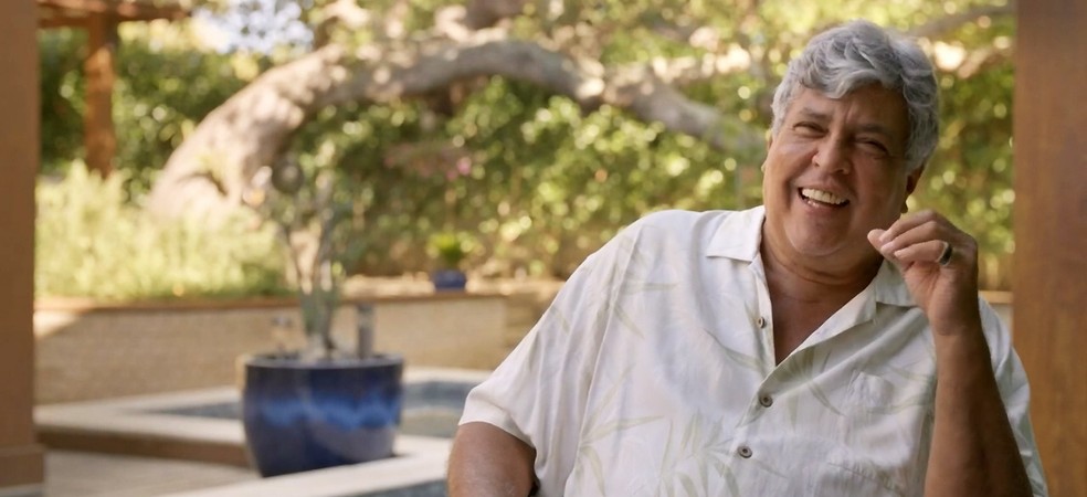Sidney Magal em imagem do filme 'Me chama que eu vou', de Joana Mariani — Foto: Reprodução / Vídeo