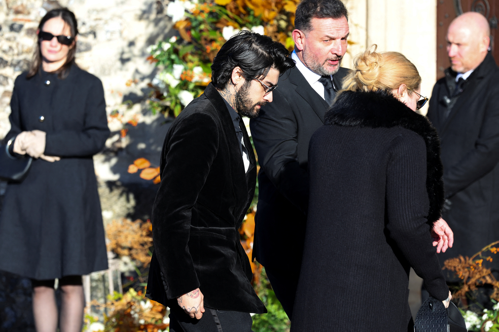 Zayn Malik, ex-One Direction, comparece ao funeral de Liam Payne — Foto: Toby Melville/Reuters
