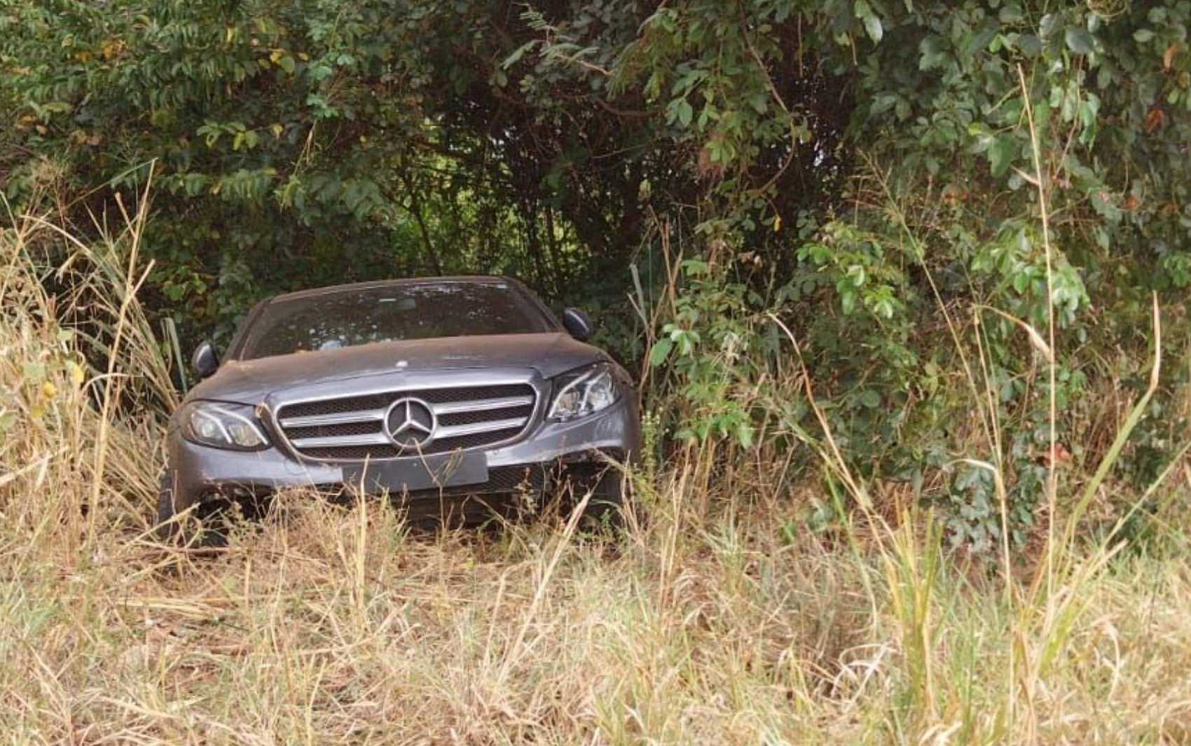 Carro de ex-prefeito morto é encontrado abandonado em Taquaritinga, SP