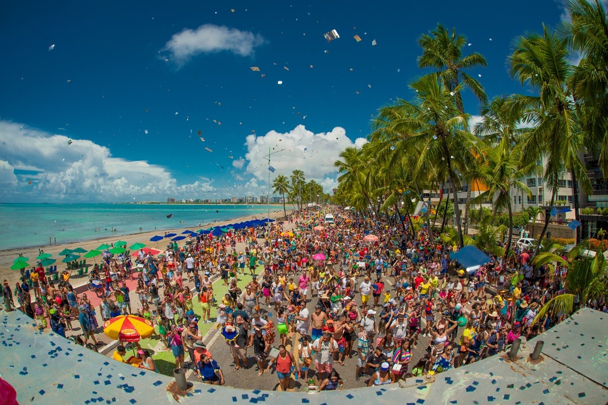 Chiclete com Banana, Saulo Fernandes e Igor Kannário agitam agenda cultural do fim de semana em Maceió