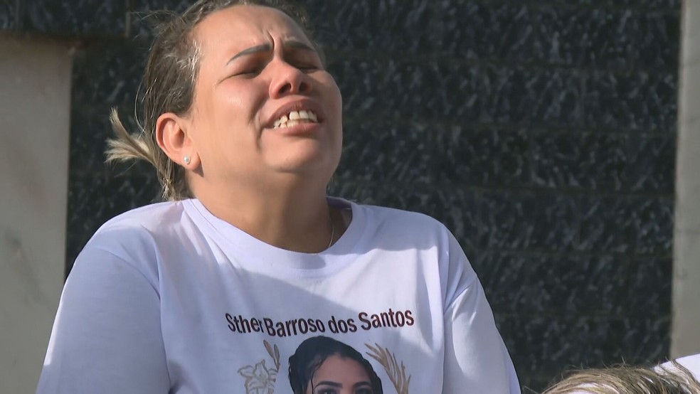 Carina Couto, mãe de Sther — Foto: Reprodução/TV Globo