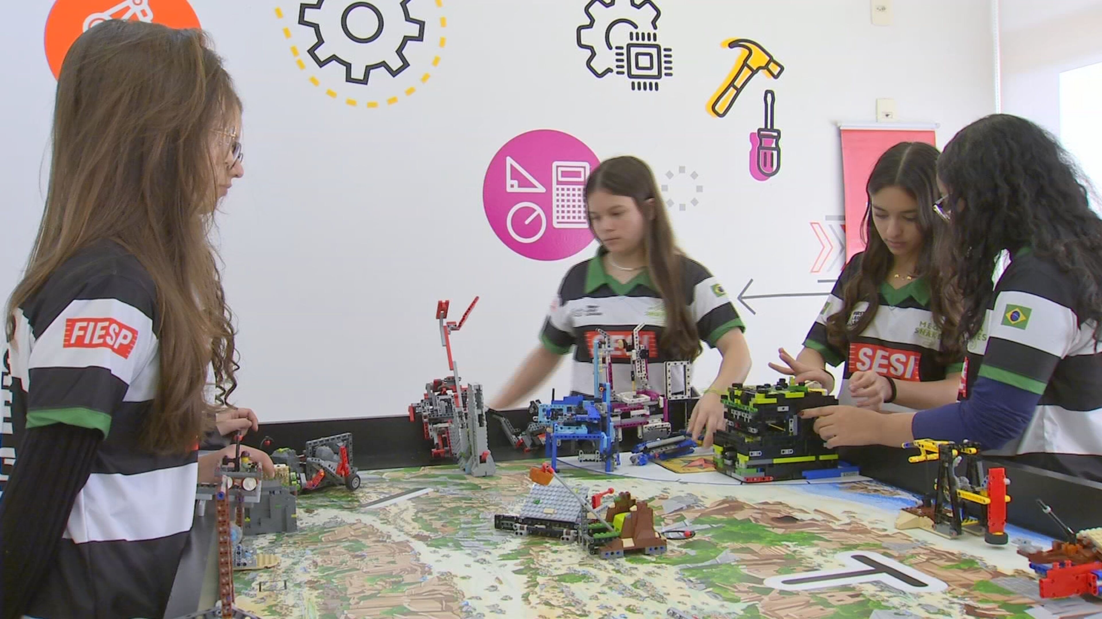 Alunos de Boituva unem arqueologia e tecnologia em projeto para competição internacional de robótica: 'Representar o país', diz participante
