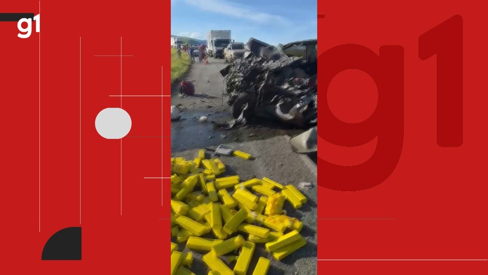 Homem morre após bater caminhonete em ônibus na Bahia — Foto: Reprodução/Redes Sociais