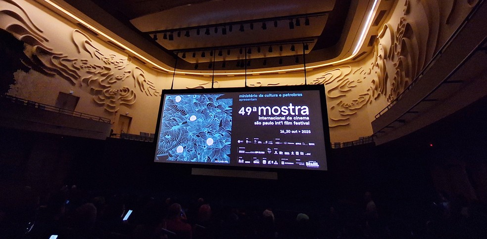 Sessão de cinema no teatro Cultura Artística, em São Paulo — Foto: Gustavo Honório/g1