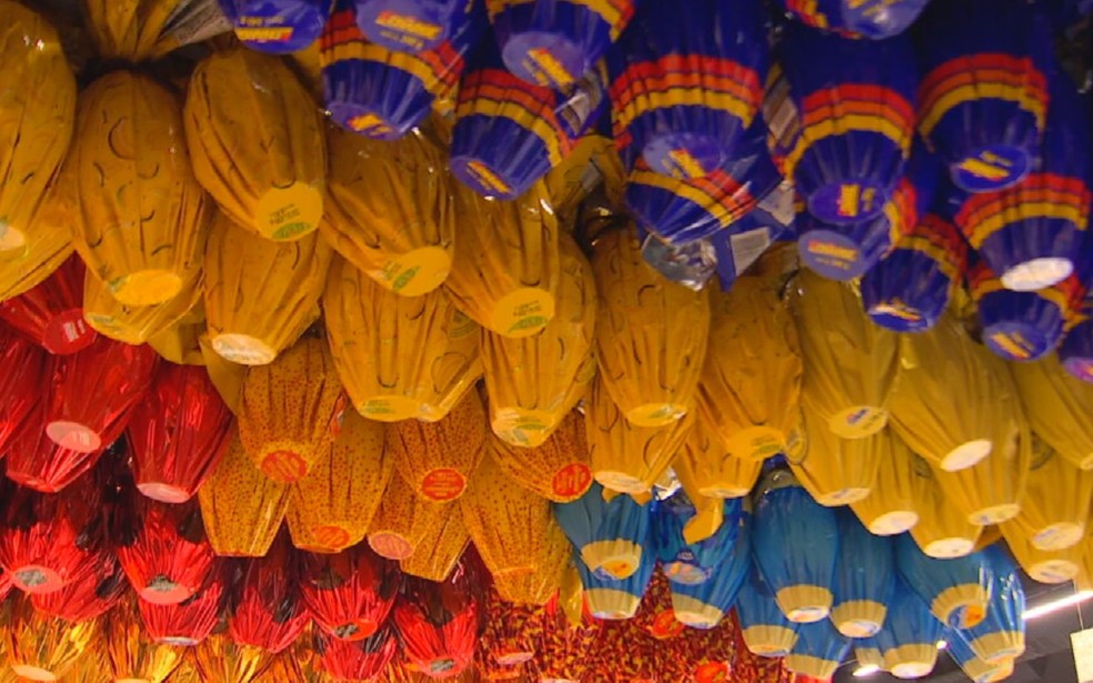 A Páscoa, celebrada no domingo, não altera a regra de descanso, mas condições diferentes podem ser previstas em acordo coletivo. — Foto: TV TEM/Reprodução