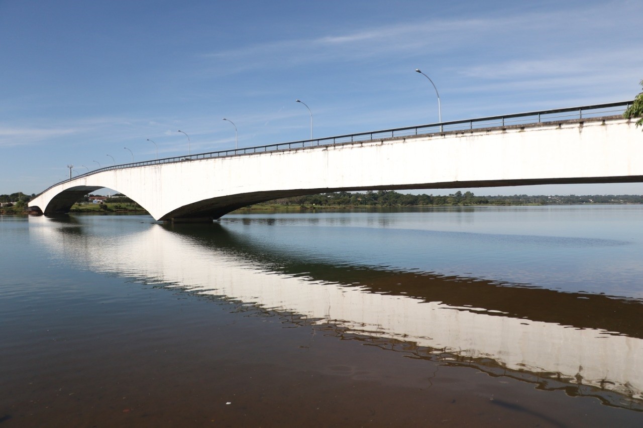 Uma das faixas da Ponte Honestino Guimarães, no DF, será interditada no final de semana