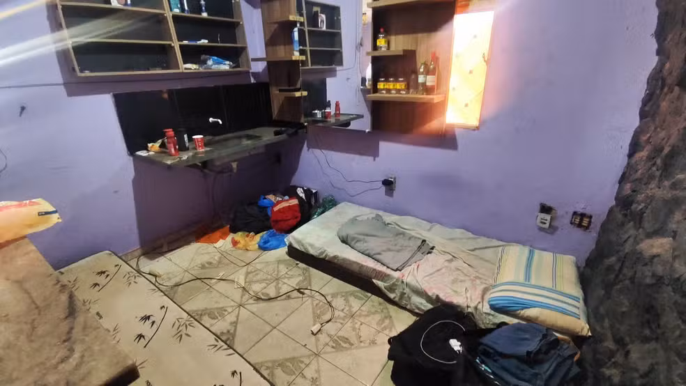 Alojamentos precários de trabalhadores de lavoura de Ibiá — Foto: AFT/Divulgação