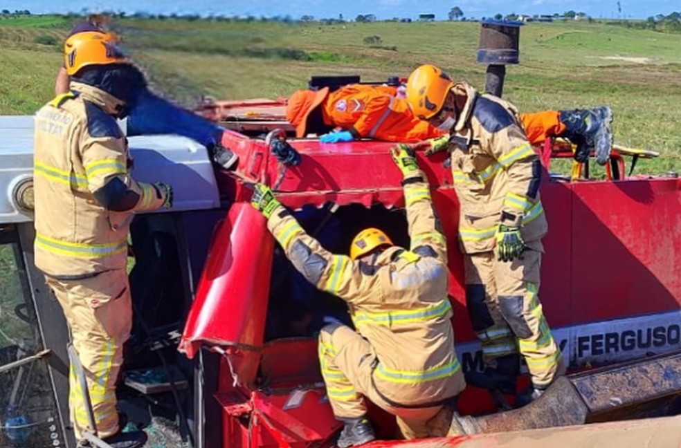 Trabalhador rural morre após acidente com colheitadeira de milho em Itabaianinha. — Foto: CBMSE