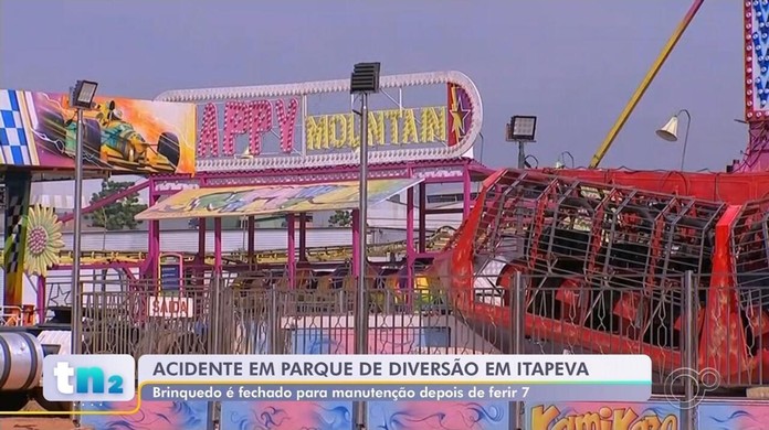 Vídeo: brinquedo parte ao meio em parque de diversões no Ceará