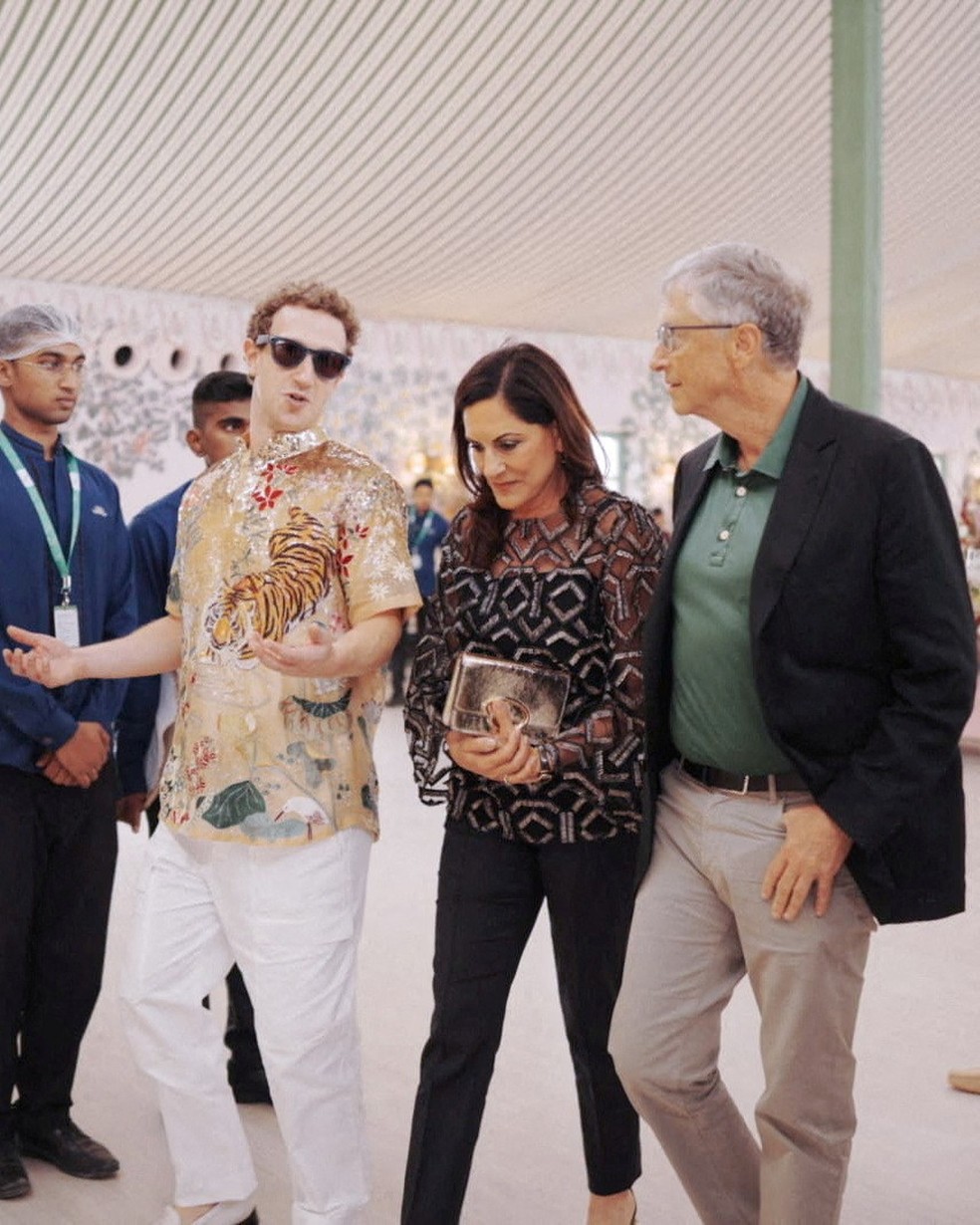 Mark Zuckerberg, Paula Hurd e Bill Gates durante as celebrações pré-casamento de Anant e Radhika Merchant, em Jamnagar, Gujarat, Índia — Foto: Reliance Industries/Handout via REUTERS