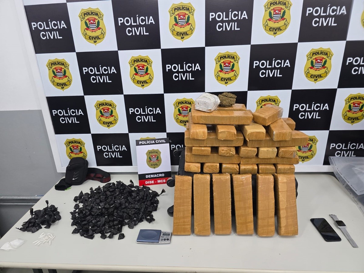 Polícia apreende cerca de 25 quilos de drogas em casa em Mogi das Cruzes