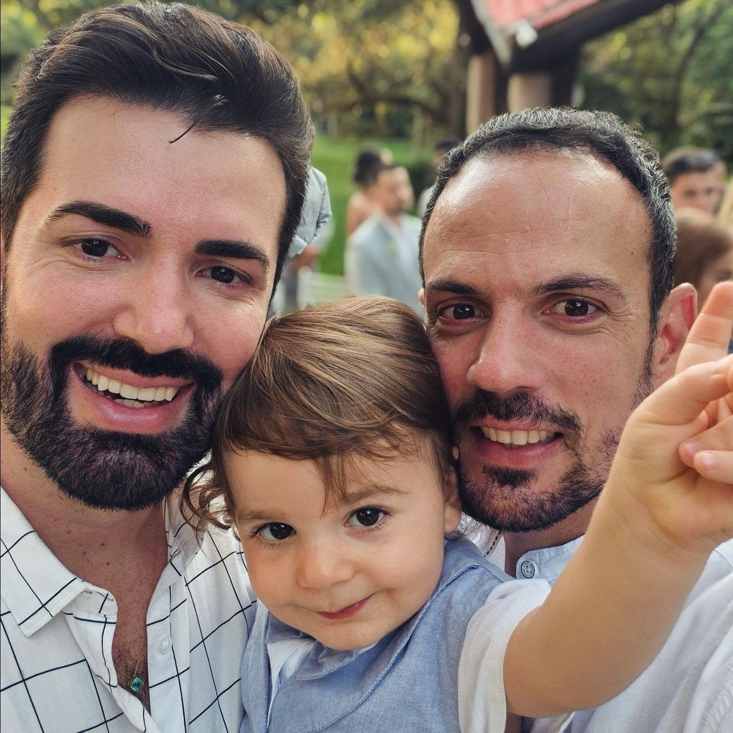 Casal devoto realiza sonho da paternidade com barriga solidária da prima, e filho nasce no dia de Nossa Senhora Aparecida
