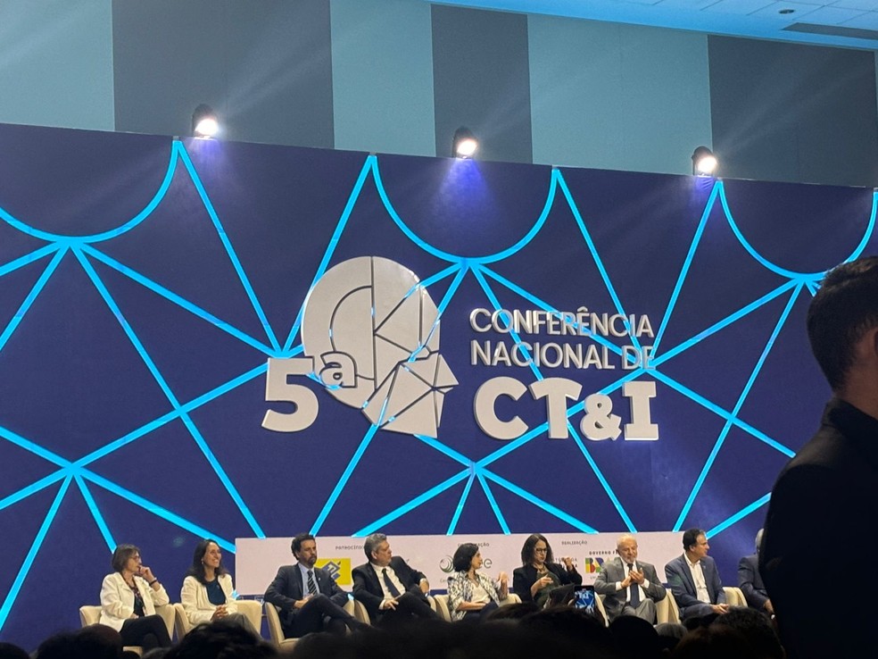 Lula recebe Plano Brasileiro de Inteligência Artificial em cerimônia em  Brasília | Política | G1