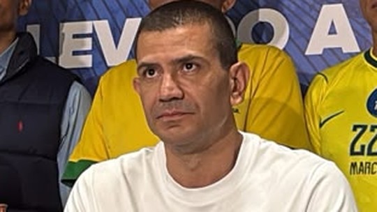 Ruas diz que vai aguardar retotalização de votos, mas já faz promessas como governador