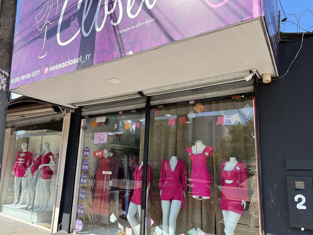 Efeito Barbie: vitrines em Boa Vista têm 'overdose' de roupas cor-de-rosa  na semana de estreia do filme, Roraima