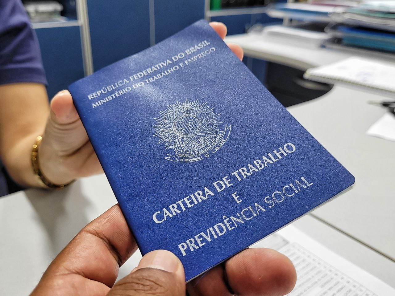 Alto Tietê tem mais de 7,6 mil vagas de emprego nesta segunda-feira; confira lista