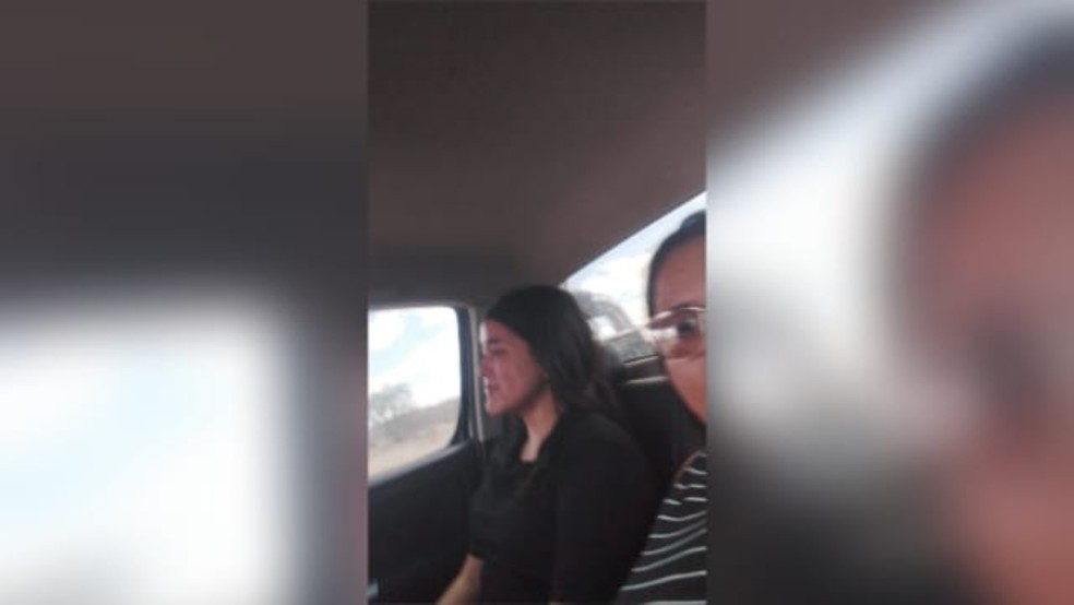 Garota que havia sido feito refém é libertada no Ceará; suspeito fugiu após trocar tiro com policiais — Foto: Reprodução