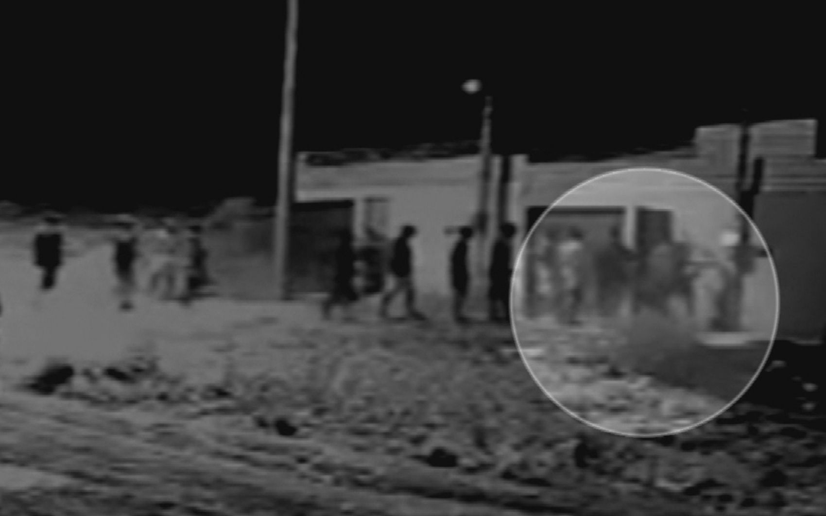 Novo vídeo mostra quando criança de 11 anos é espancada por jovens que têm rixa com o irmão dela