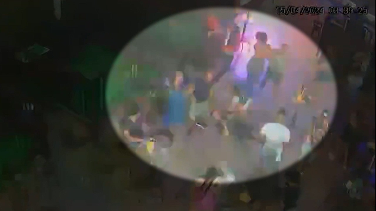 Vídeos mostram troca de socos pouco antes de policial atirar e matar soldado da Paraíba em bar 
