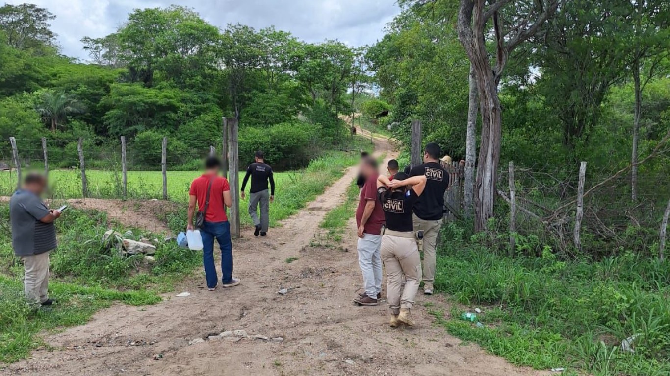 Operação da Compesa e Polícia Civil identifica furto de água capaz de abastecer 32 mil pessoas por dia em Caruaru