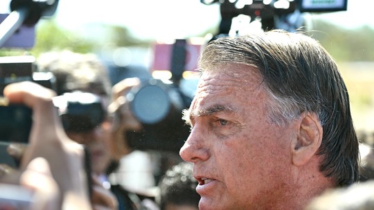 Policiais usavam câmeras em operação na casa de Jair Bolsonaro