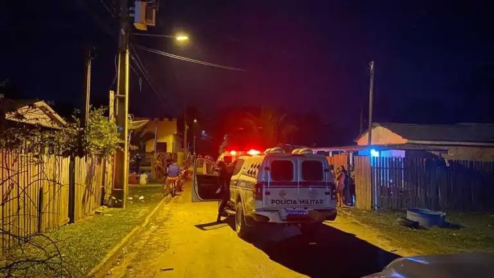 Jovem teve casa invadida e foi morto com tiro na cabeça na frente da mulher no interior do AC — Foto: Alexandre Lima/Arquivo pessoal