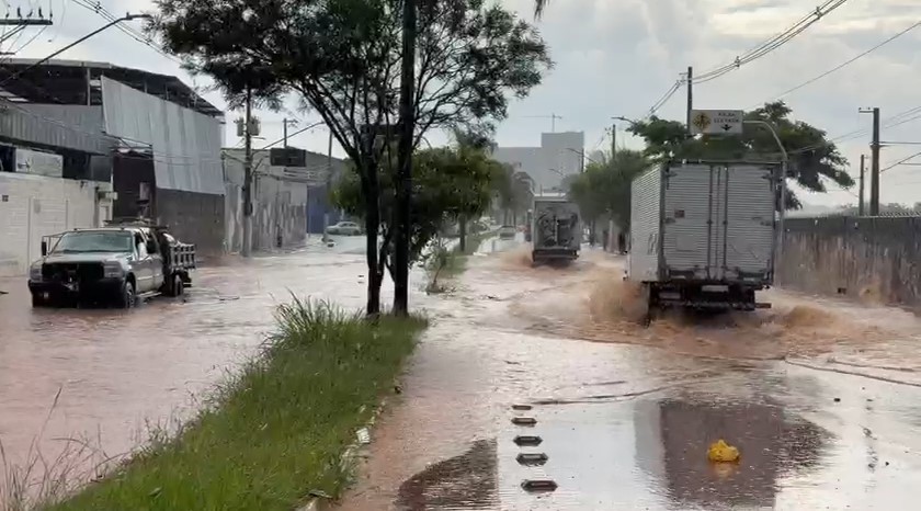 Cidade de SP tem 170 pontos críticos de alagamento, segundo levantamento da prefeitura; veja lista das principais vias afetadas