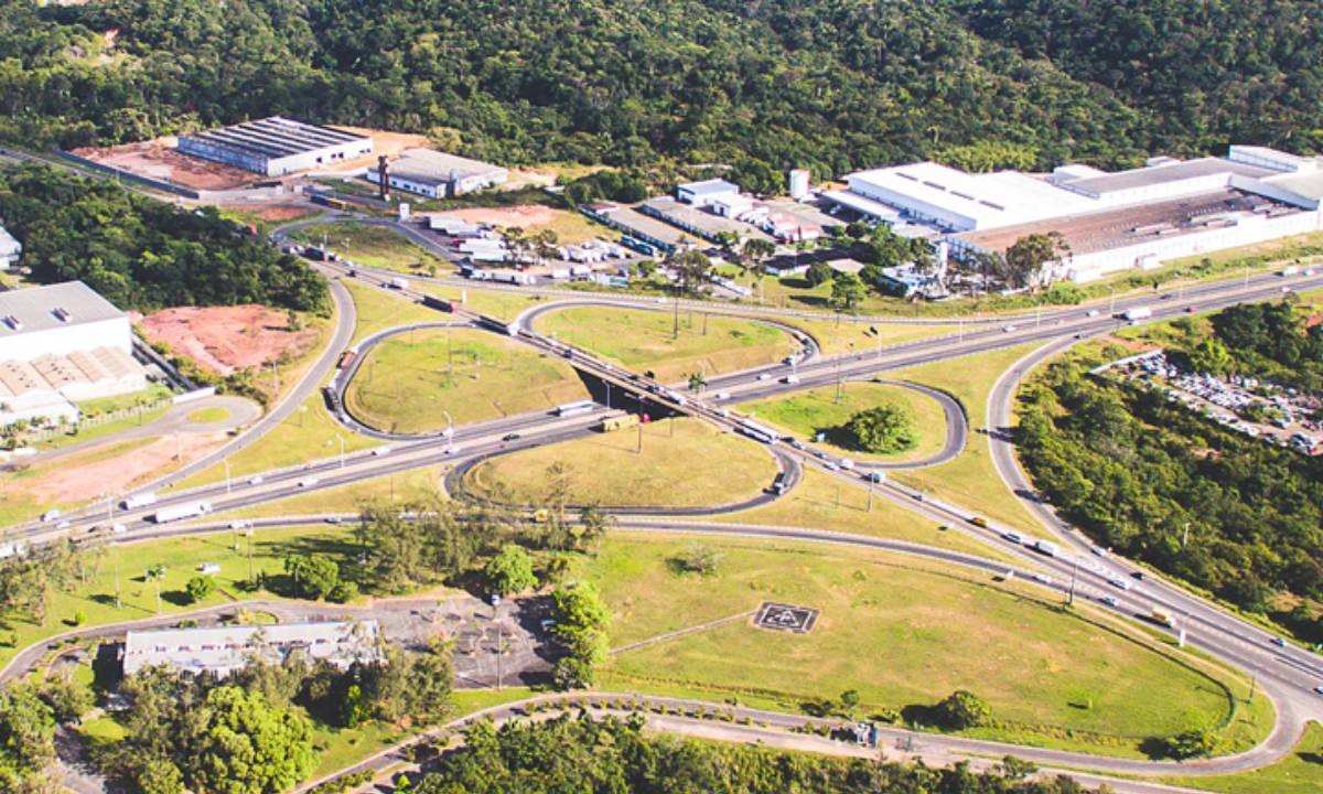Obra provoca interdições nas alças de acesso ao Viaduto do CIA