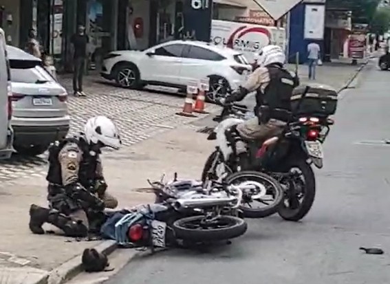 Jovem de 19 anos é detido após fazer ultrapassagens perigosas no trânsito de Pouso Alegre